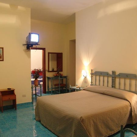 Hotel La Certosa Massa Lubrense Εξωτερικό φωτογραφία